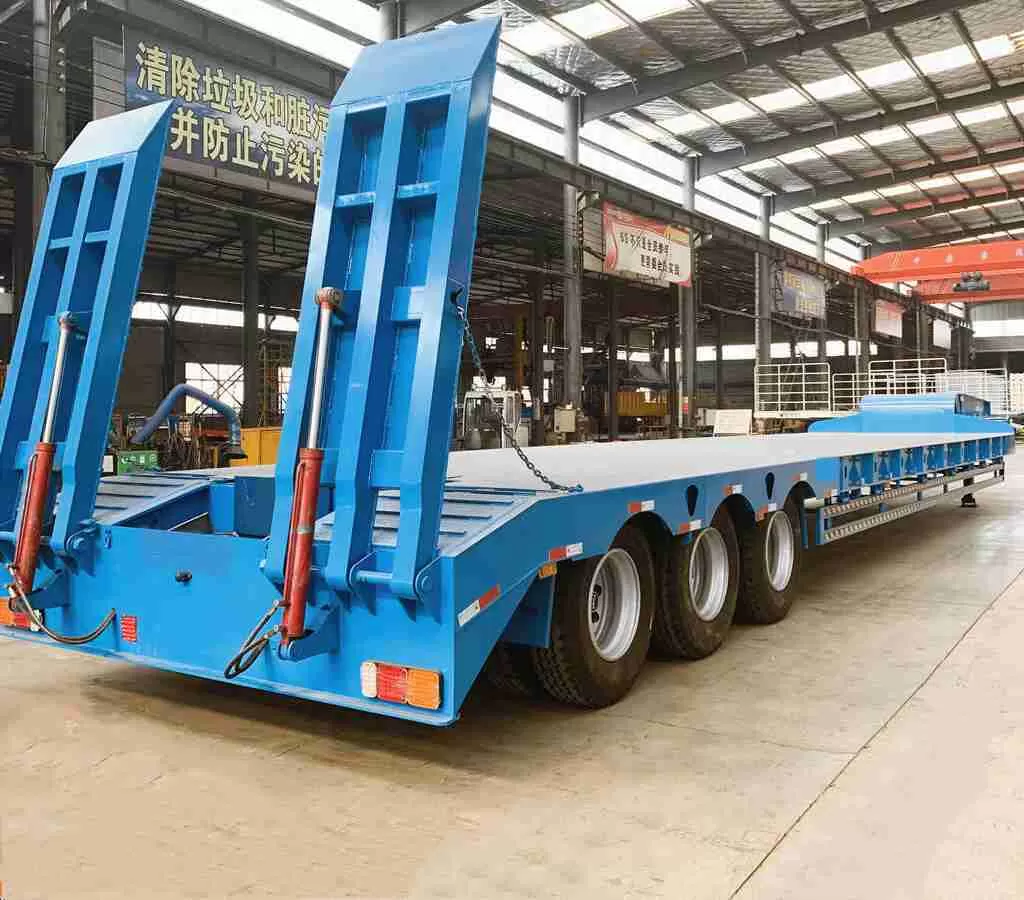 Three-axle Low-bed Semi-trailer
