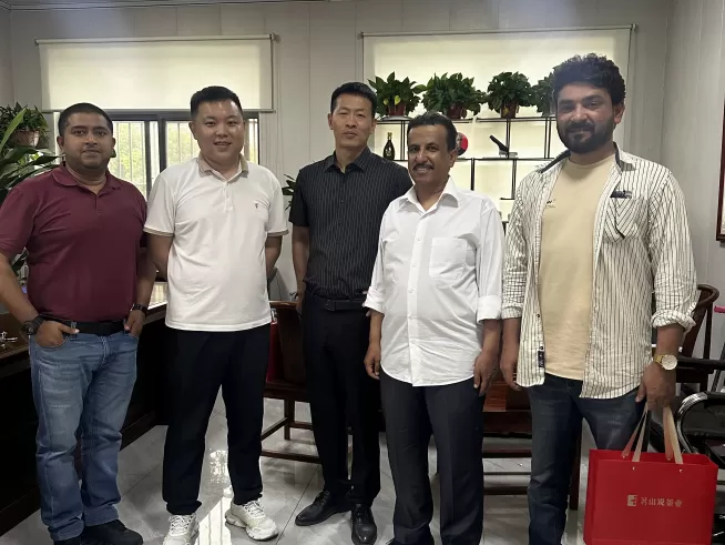 Welcome Saudi businessmen to come to Anton factory to buy trailers